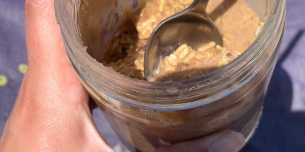 overnight oats at the beach